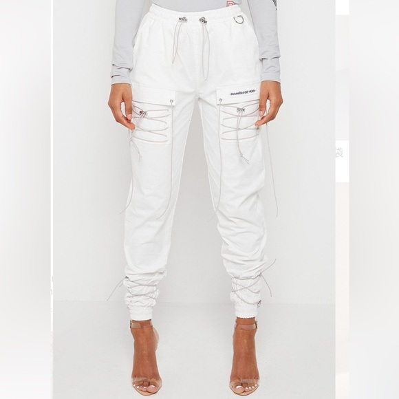 Maniere De Voir Cargo Pants With Bungee Cord White - Picture 4 of 11